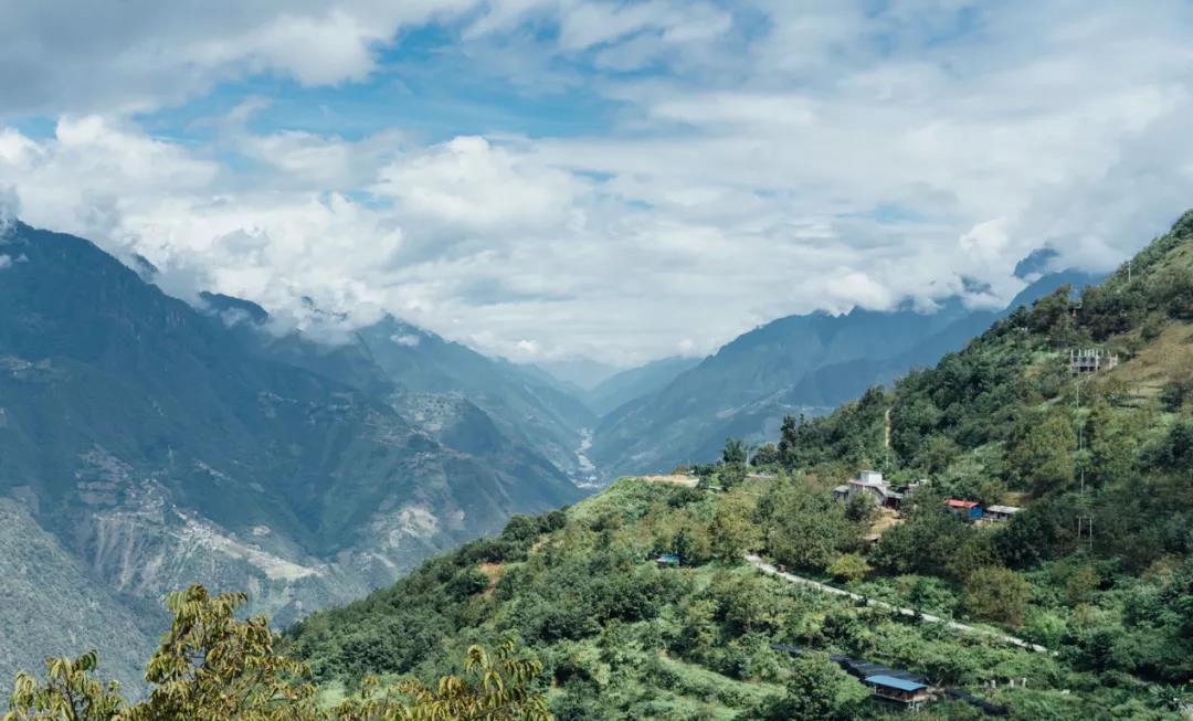 云南這座絕美廢城，帶你穿越回40年前的中國    怒江傳媒公司